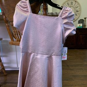 Gianna Bini sz 14, runs more like 10